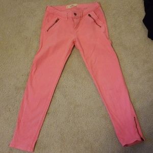 Cropped Pink Jeans